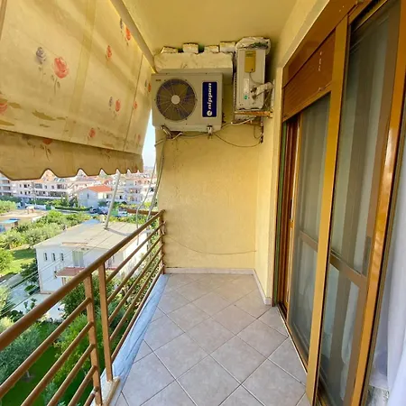 Flat In Near Apartmán