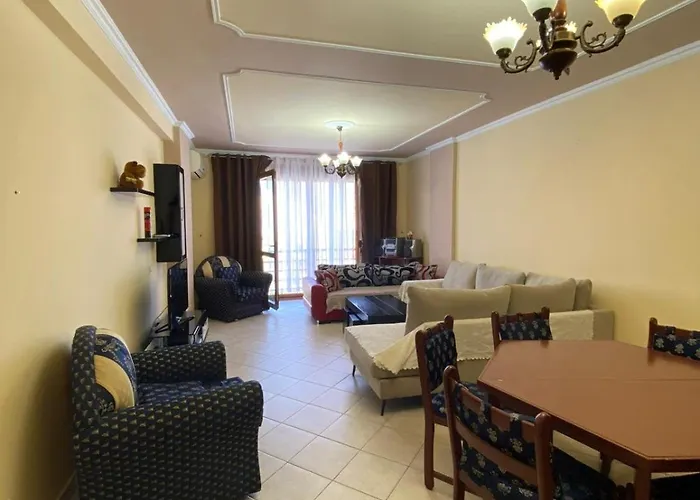 Flat In Near Apartmán Durrës
